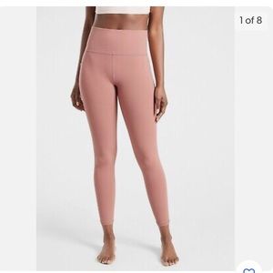 Athleta Salutation Stash Pocket II 7/8